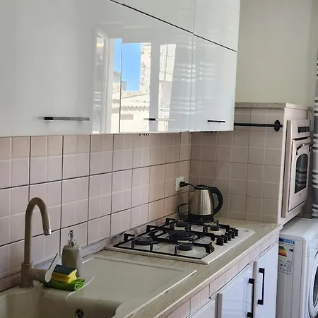 Apartament Luna Carini